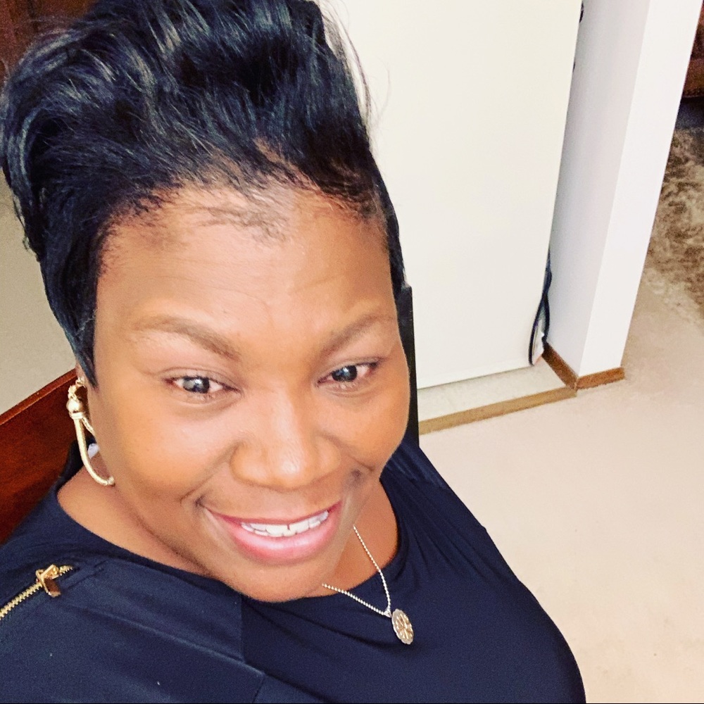Meet your Posher, Gail